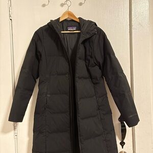 Patagonia Women's Long Black Puffer Jacket